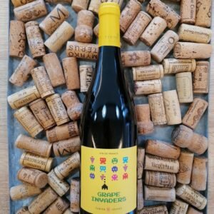 Vins rouge. Grape Invaders